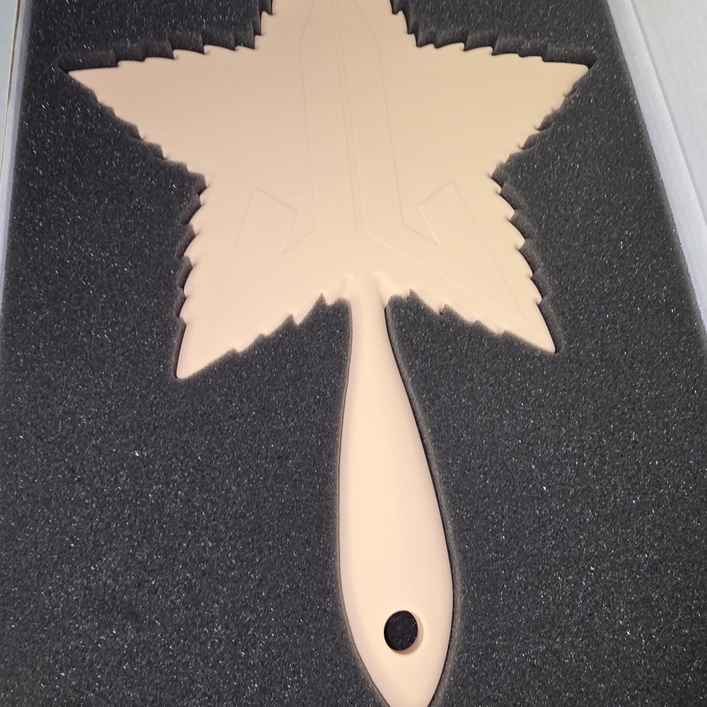 Jeffree Star Star-Shaped Beige Hand Mirror 420